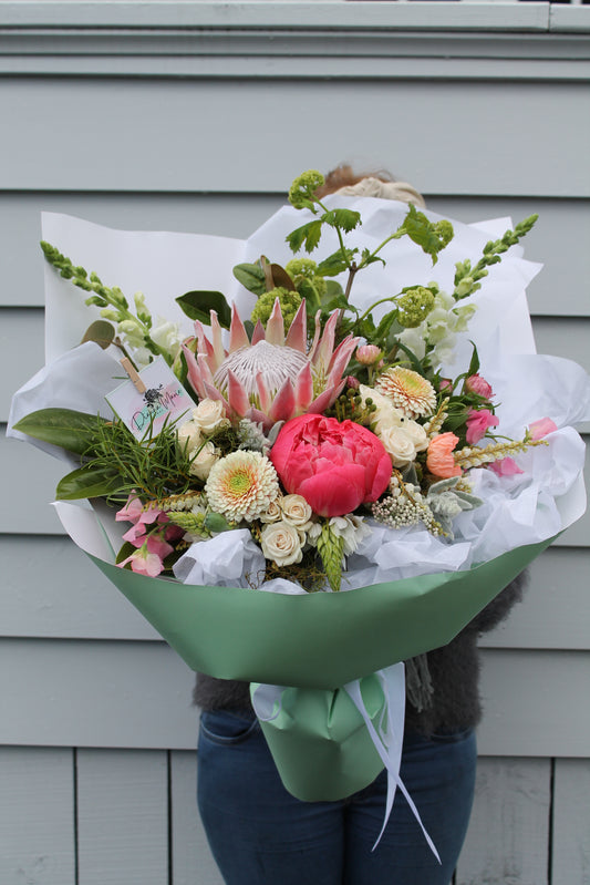 'Pretty in Pink' Mother's Day Bouquet
